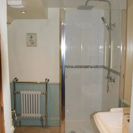 No.4 Guest House - Adults Only Windermere